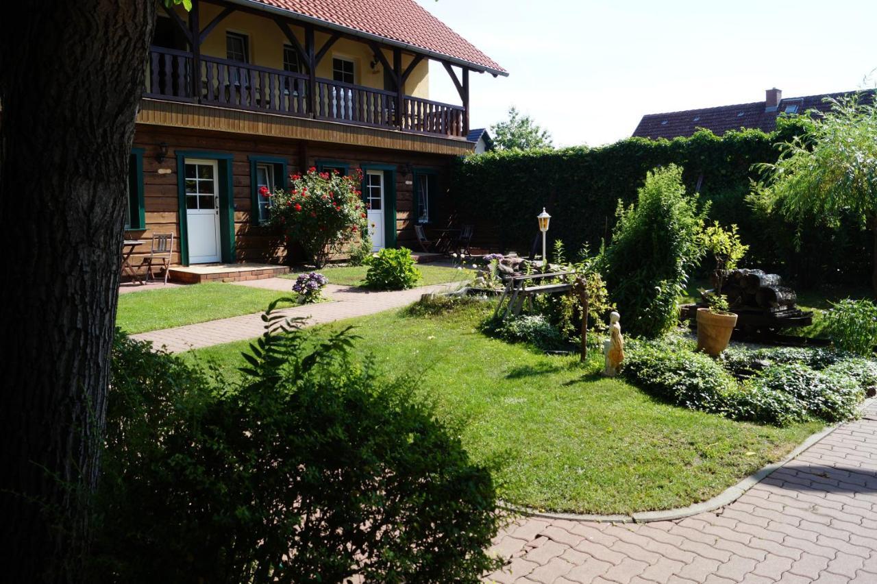 Pension Zum Holzpantoffelmacher Burg  Exterior photo