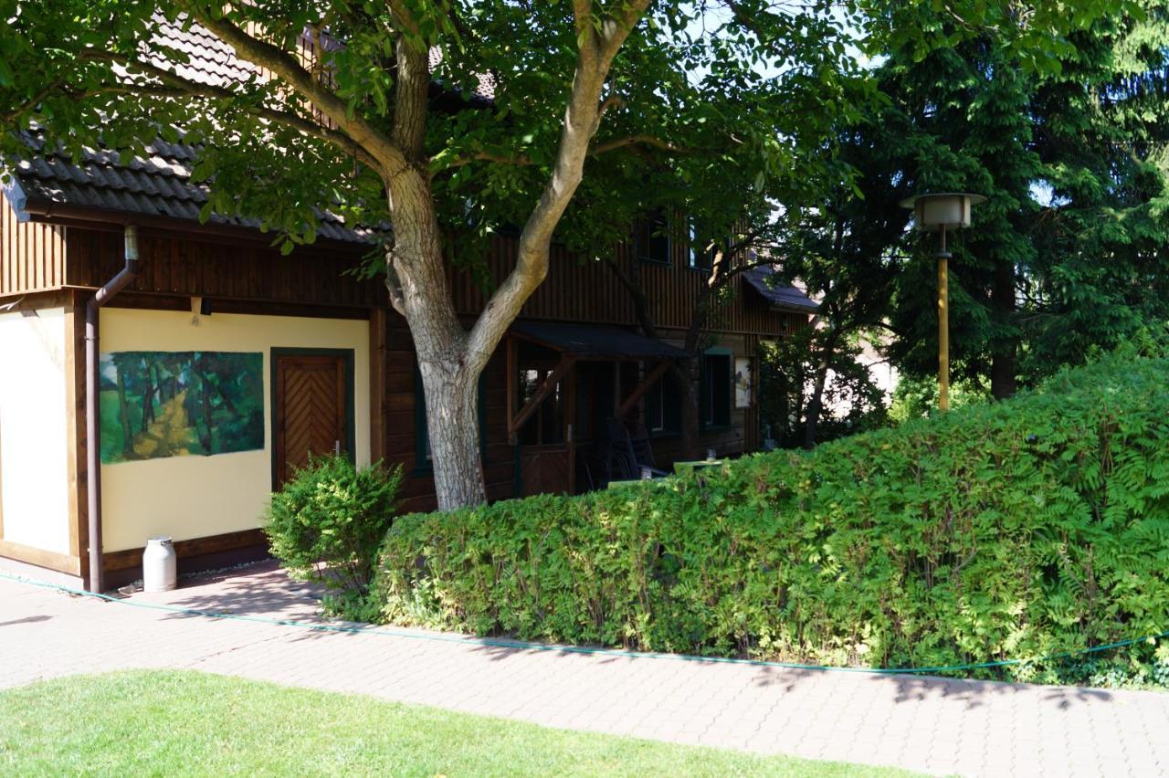 Pension Zum Holzpantoffelmacher Burg  Exterior photo